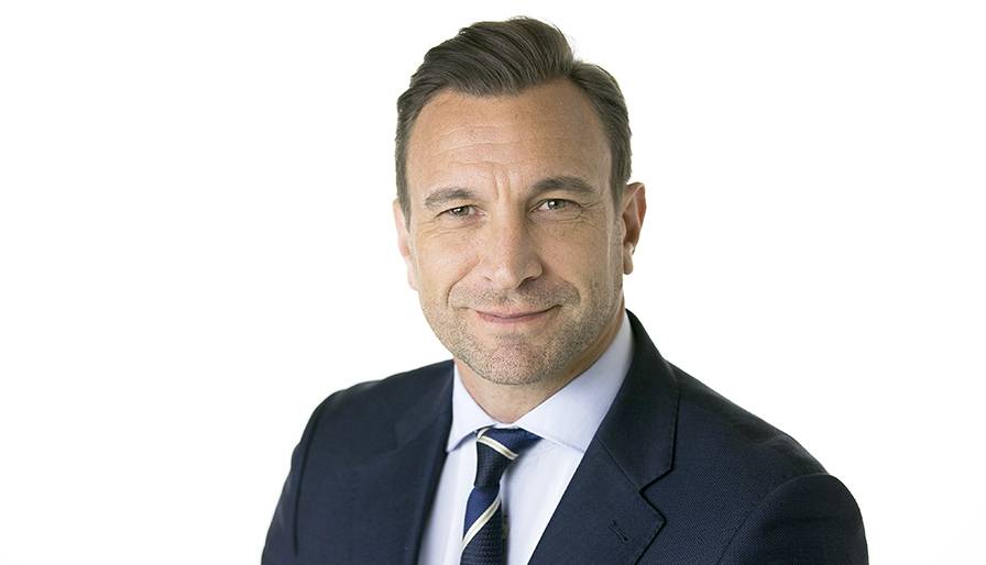Business gives thumbs up to government's stimulus package