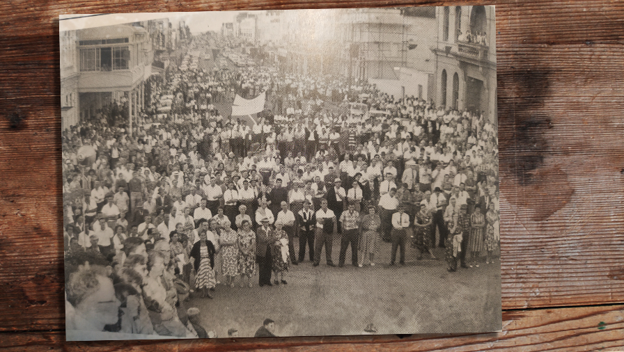 protest at Nelson cotton mill closure