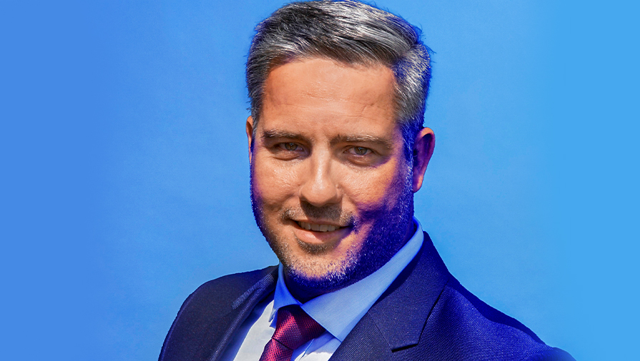 Tobias-Oschwald-Silverstripe